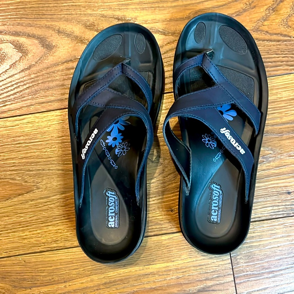 Aerosoft sandals